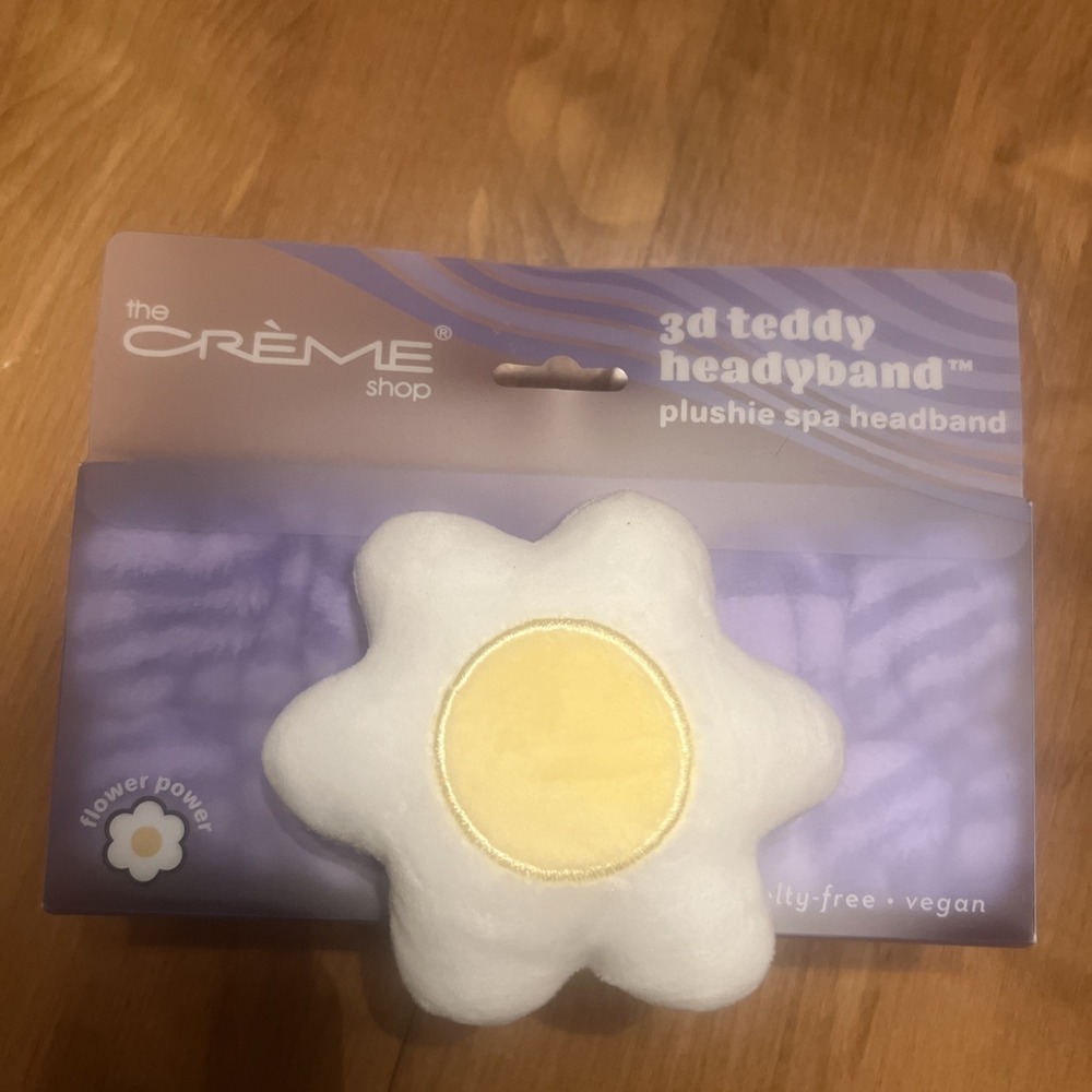 NEW The Creme Shop‎ 3D Teddy Headyband Plushie Spa headband Flower Power Purple